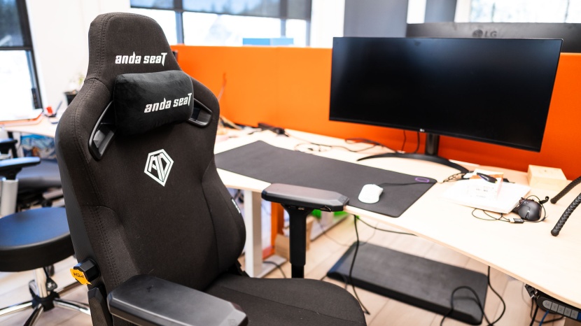 andaseat kaiser 3 - body-embracing bolsters provide excellent support for your seat and...