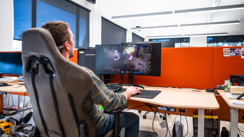 dowinx retro series ls-6689s - three inches of up/down armrest adjustment on an already low-sitting...