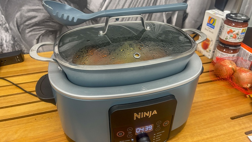 ninja foodi possiblecooker pro 8.5-quart - the spoon holder is a nice touch.