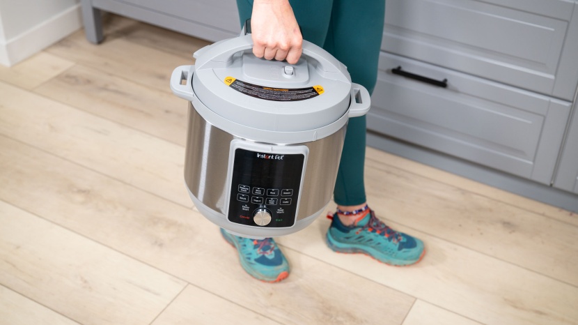 instant pot duo - the carrying handle and compactness of this model make it easier to...