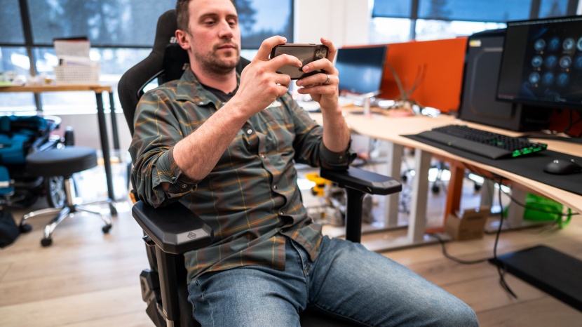 andaseat kaiser 3 - whether you want armrests that go high to provide support for mobile...