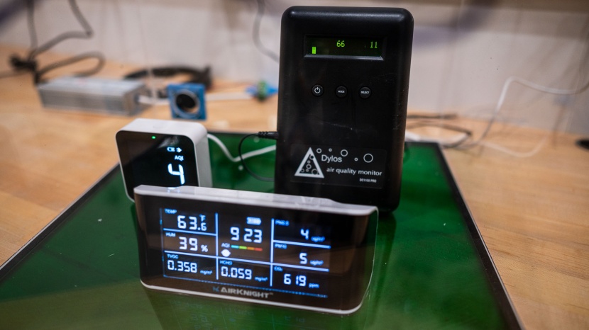 coway airmega 400s - here, we are logging the aqi of our smoky room.