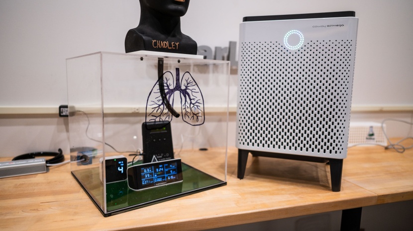 coway airmega 400s - the airmega 400s cleaned our simulated smoky environment quickly...