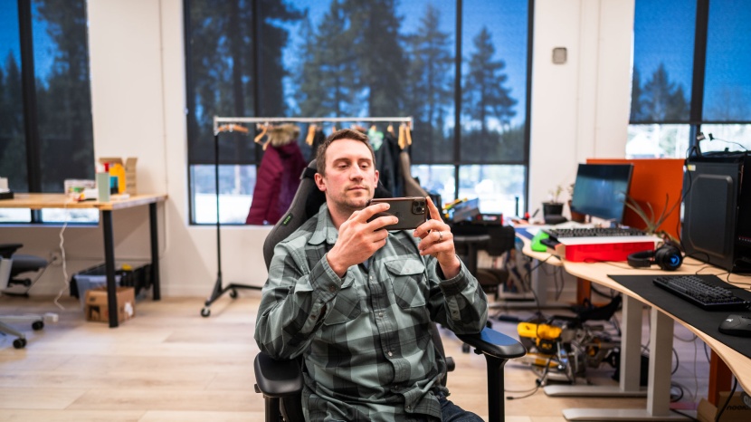 razer iskur v2 - a major revamp resulting in improved comfort and adjustability, plus...