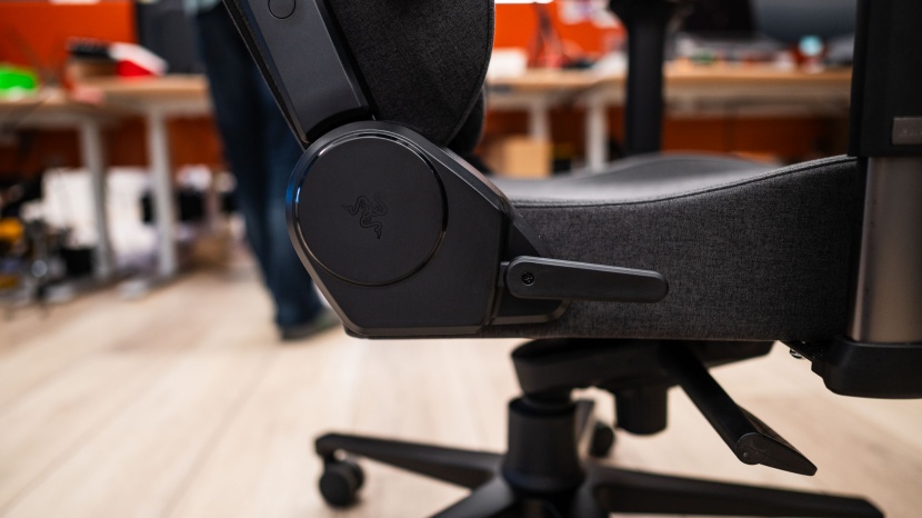 razer iskur v2 - gaming chairs often sit low but with five inches of seat height...