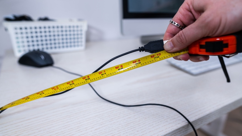 mouse - the m500s has a sufficiently long cord that&#039;s light enough to never...