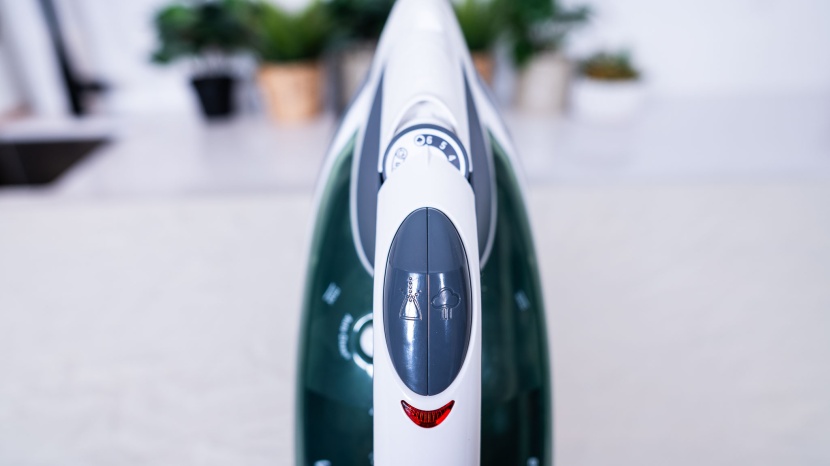 black+decker vitessa advanced cord reel - a slick handle material and oversized buttons make accidental...