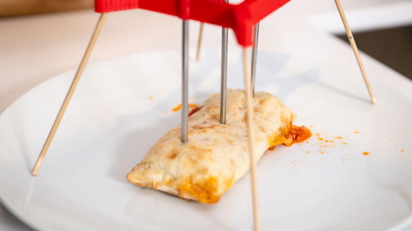 magic chef mc110mb - the magic chef&#039;s hot pocket had a satisfying crunch on the outside...