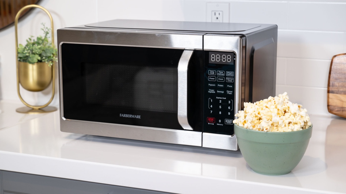 Farberware 700W 0.7 Cu Ft Review