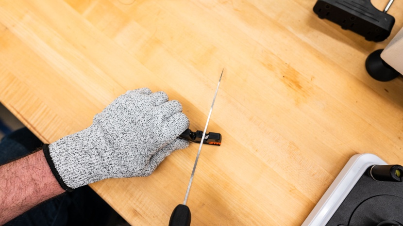 sharpal 101n 6-in-1 - here, you can truly see how small the sharpal 101n is compared to...