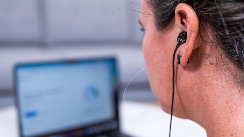 ulix rider - 3.5mm - these earbuds stay put, but the dangling wires leave plenty...