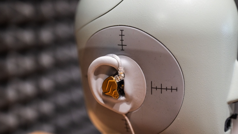 linsoul kz zsn pro x - darwin&#039;s our ultimate objective tester, charting each earbud&#039;s...