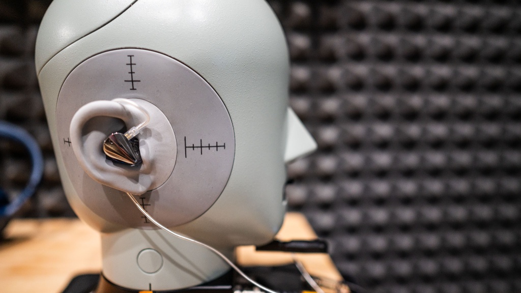 moondrop blessing 3 - the moondrop blessing 3 in our test rig.