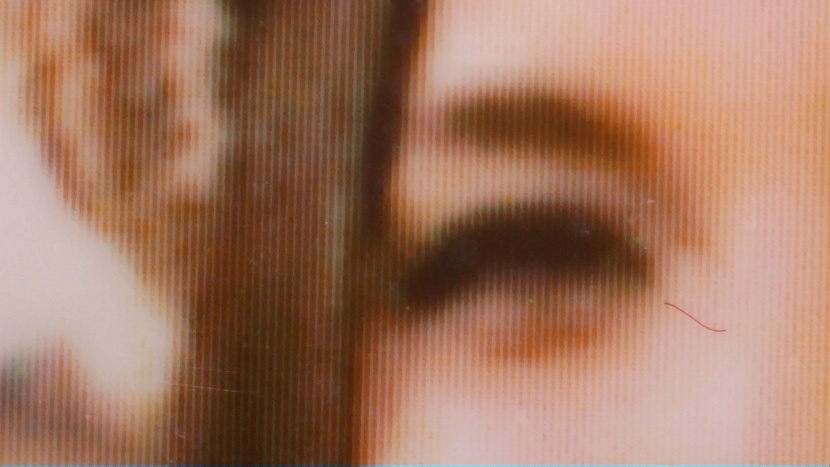 photo printer - as you can see under magnification, the kodak step instant mobile...