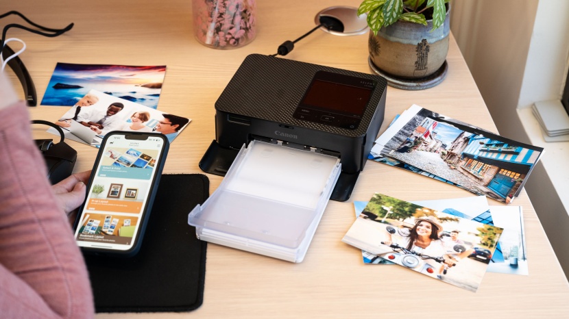 canon selphy cp1500 - the canon selphy cp1500 doesn&#039;t take up much space on your desk and...