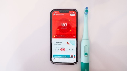 Product photo of Hum by Colgate Battery Powered