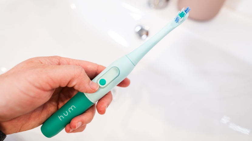 hum by colgate battery powered - the hum electric toothbrush is very simple to use with a single...