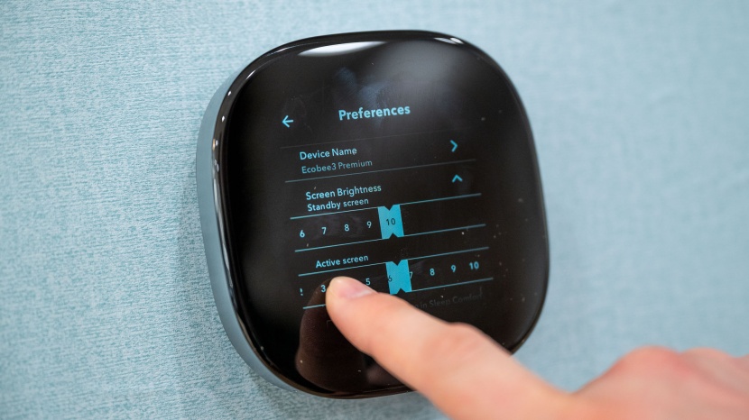ecobee smart thermostat premium - the ecobee premium is highly configurable right down to the screen...