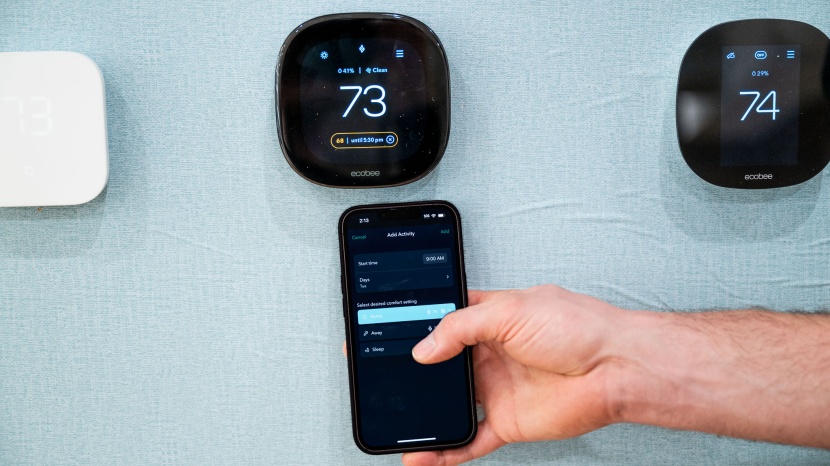 ecobee smart thermostat premium - scheduling can be done on the thermostat or the app.