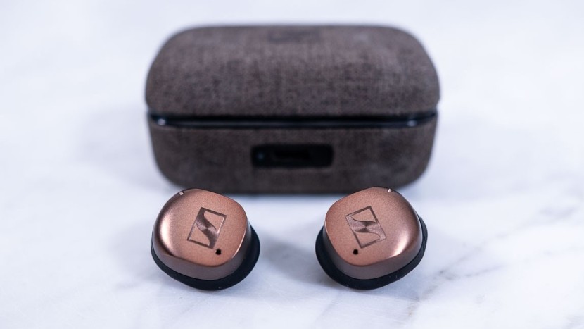 the momentum tw 4 are a more expensive earbud, but the sound quality...