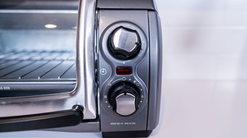 hamilton beach easy reach 4-slice - the control panel is overly simple on this model and we had to mark...