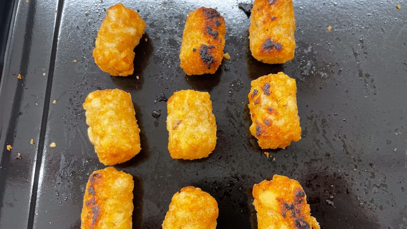 breville mini smart oven - it&#039;s easy to burn tater tots in this oven if they aren&#039;t turned...