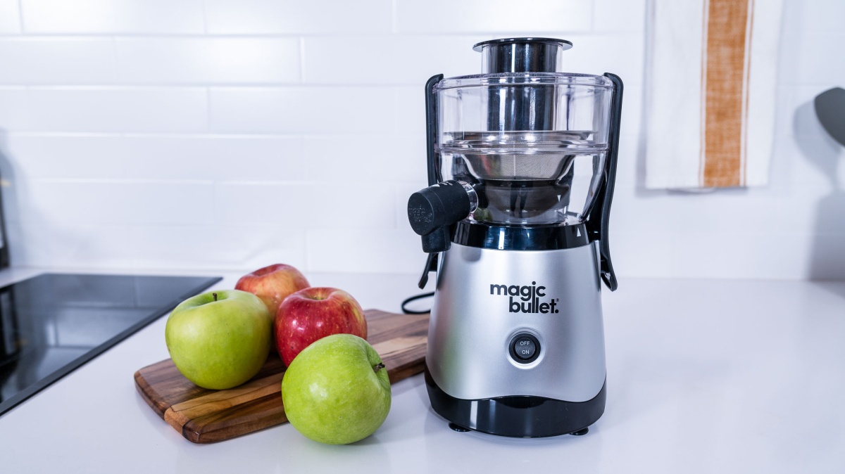 Magic Bullet Mini Review (Our testing proved that the Magic Bullet Mini is a solid juicer that will hardly make a dent in your counter space or...)