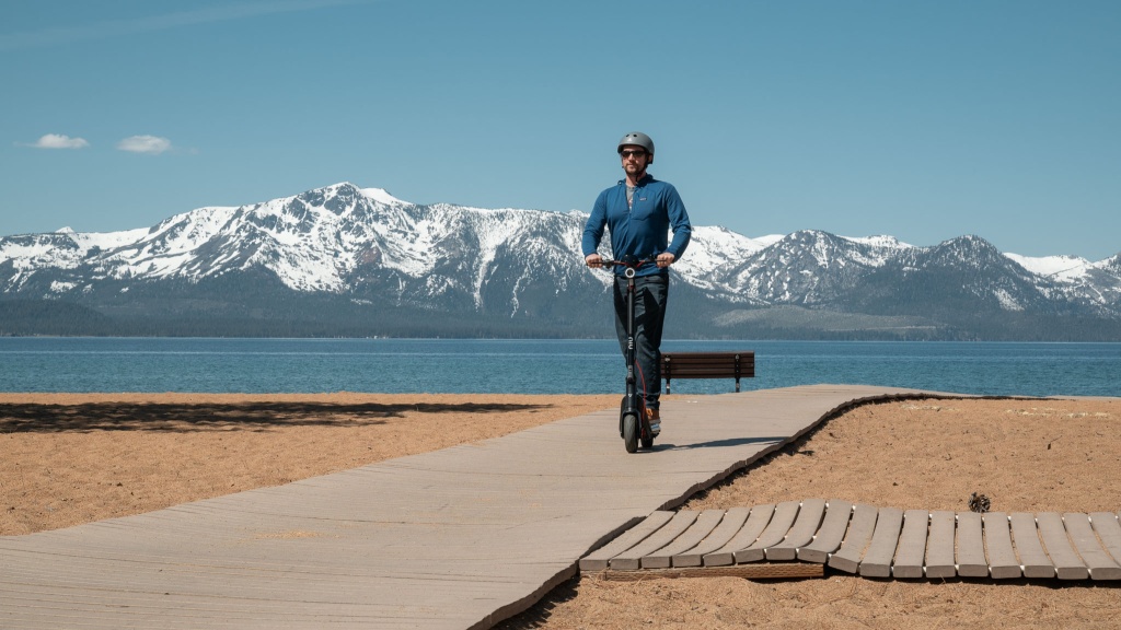 niu kqi3 max - boardwalks, sidewalks, or trails - we tested it all to give you a...