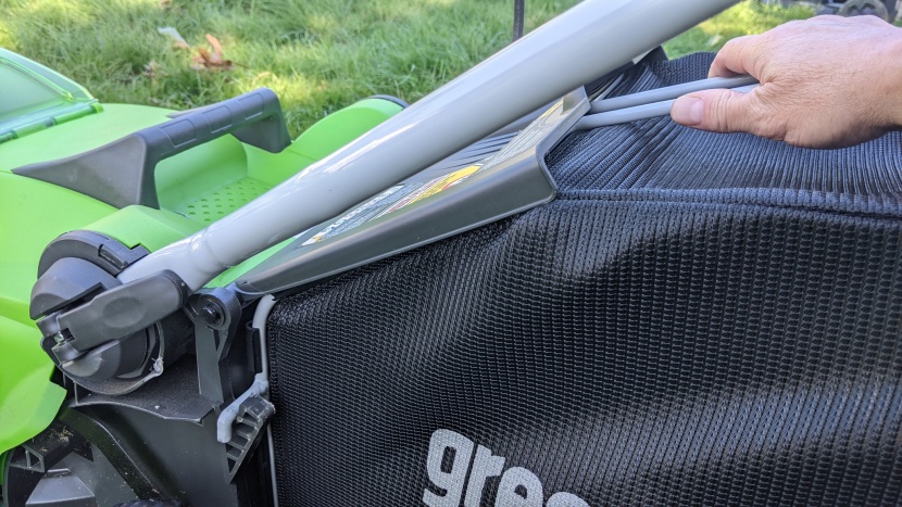 then simply hook the prebuilt bag on the back of the machine. simple...