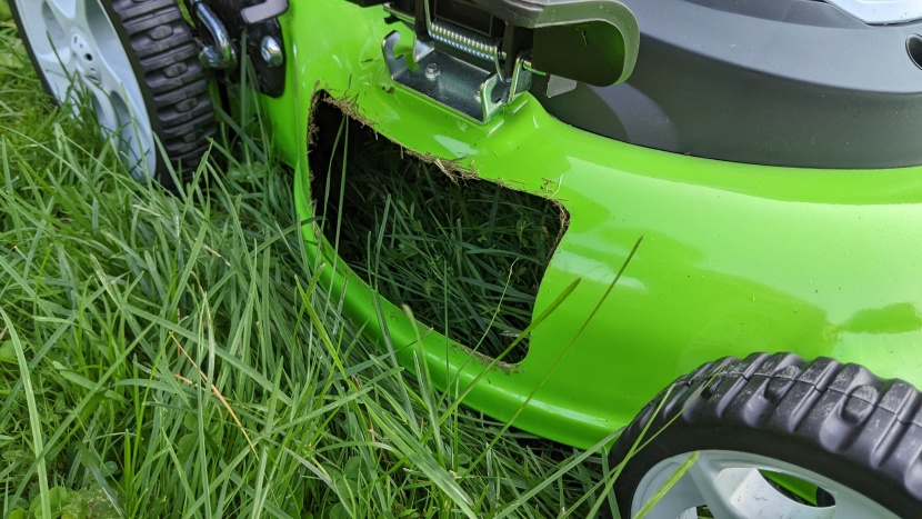 simply flip up the cover to the outlet.