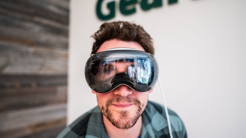 apple vision pro - apple&#039;s vision pro is not ideal for gaming but is fantastic for...