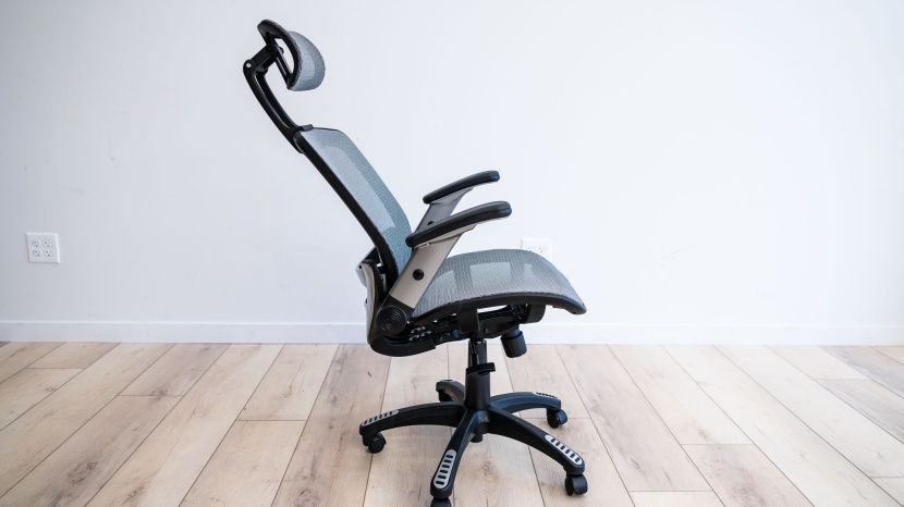 gabrylly ergonomic mesh high back - if you&#039;re tall enough to fit the headrest, you&#039;ll appreciate the...