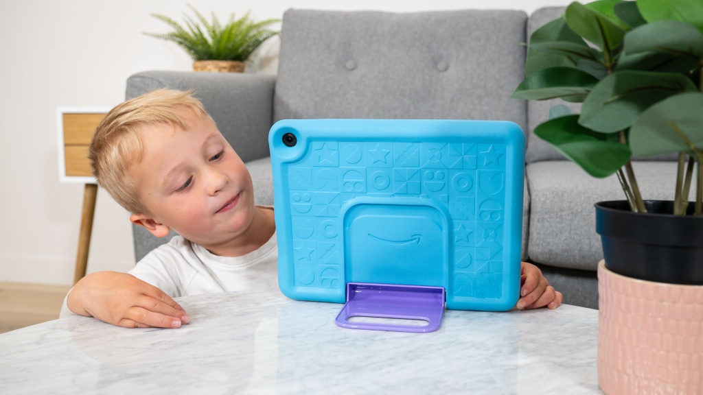 amazon fire hd 10-inch kids 2023 - our tiny tester and techie parent loved the amazon fire 10 kids so...