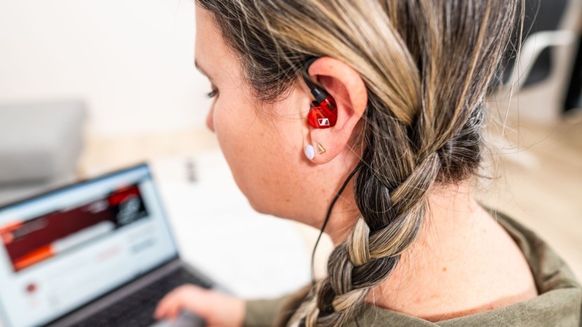 though wires can be cumbersome and easily pull your buds out...