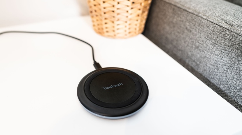 wireless charger - the yootech works with both pixels and samsung phones, delivering a...