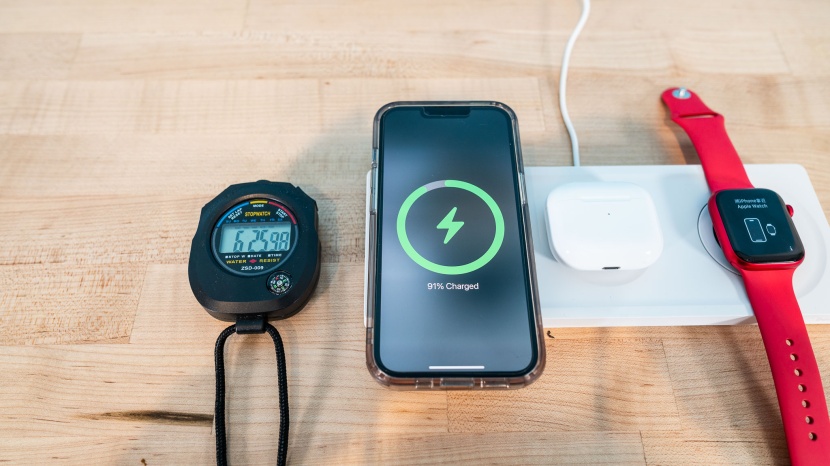 wireless charger - testing the charging speed of the belkin boost charge pro with three...