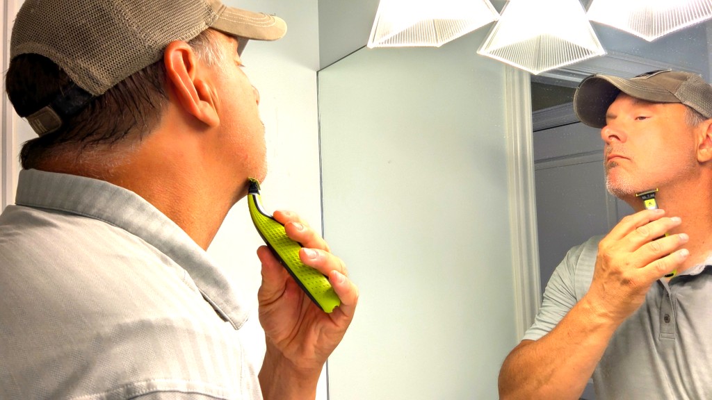 philips norelco oneblade 360 face + body - using the oneblade to touch up the edge of our scruff beard.