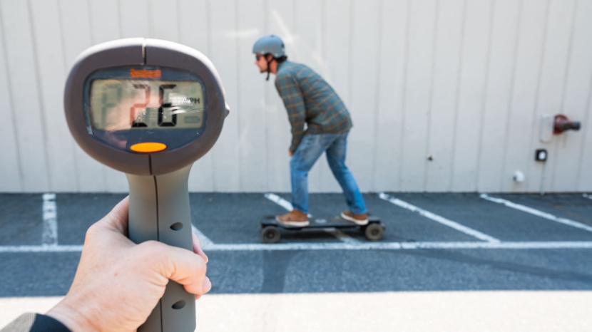 jking jupiter-01 all-terrain - we were able to clock the jupiter-01 at board at 26 mph, but its...