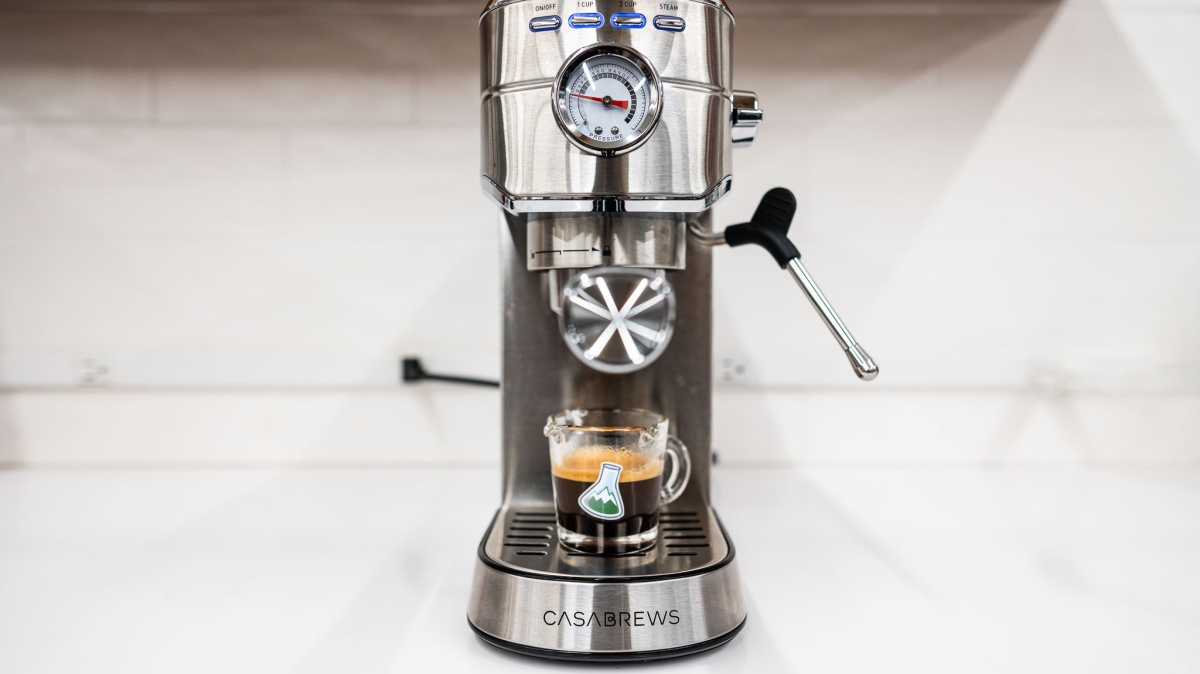 Casabrews CM5418 Review (Low cost, small footprint, and easy to operate - the Casabrews Compact is a solid choice for frugal espresso drinkers.)