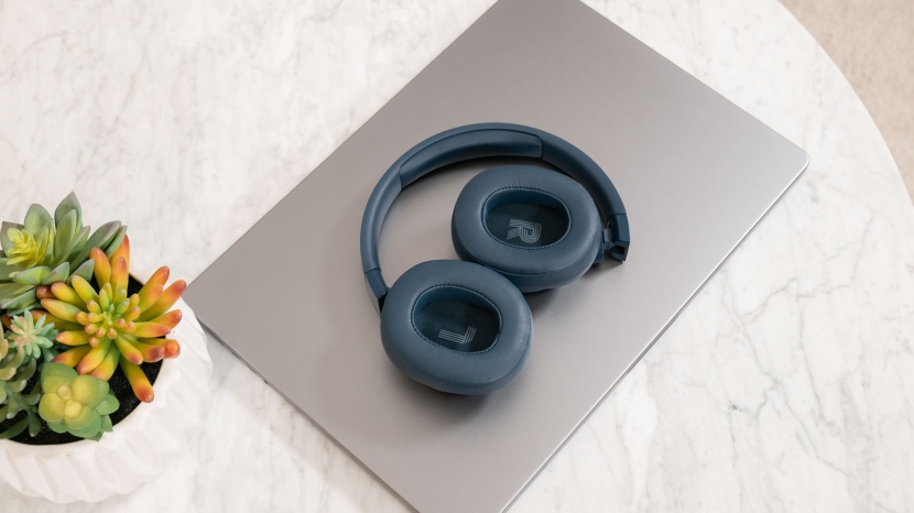 jbl tune 720 bt - for small-eared jbl lovers, these offer better price-to-performance...