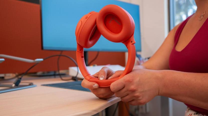 while the headband is only padded at the top, this is enough for...