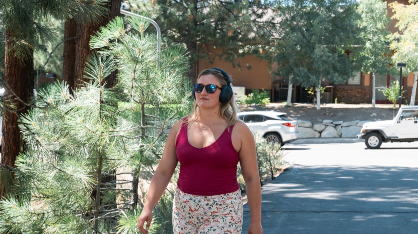 sony wh-1000xm5 - whether you need to tune out the world around you or stay in touch...