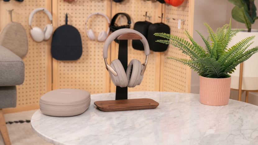 bose quietcomfort ultra headphones - in a vast sea of options, the quietcomfort ultra shines.