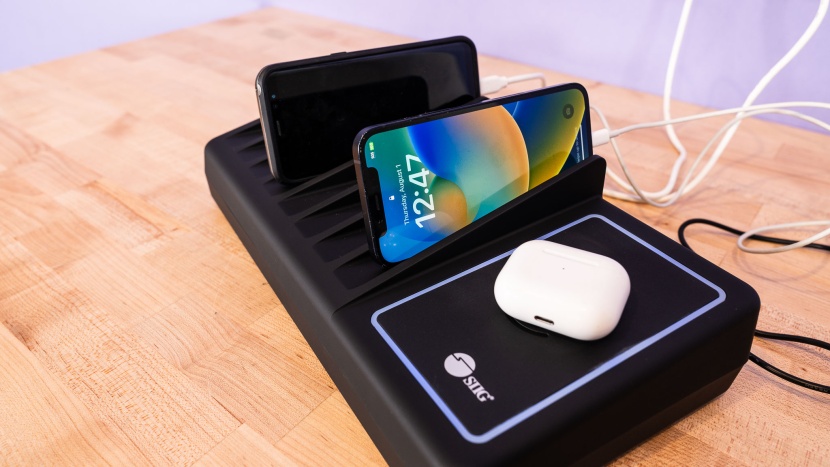 charger - the siig is big, but it can simultaneously store and charge many...