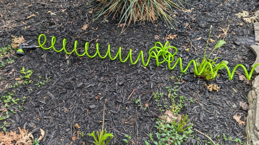 expandable hose - tangles in hoses can take yard work from tedious to terrible.