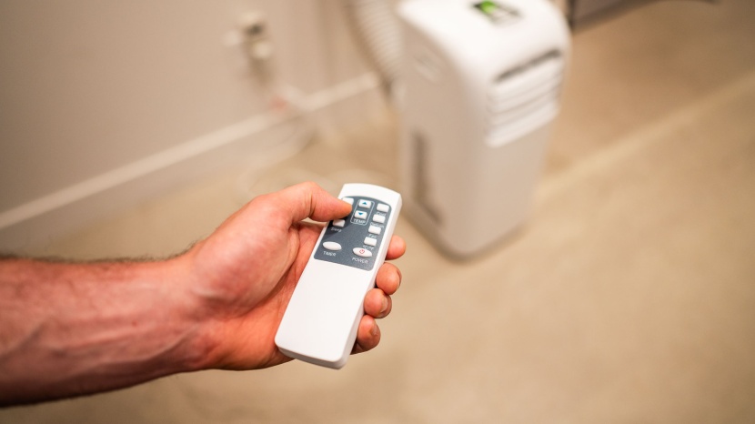 costway 22783 - though there&#039;s no smartphone app for the costway, a handy remote...