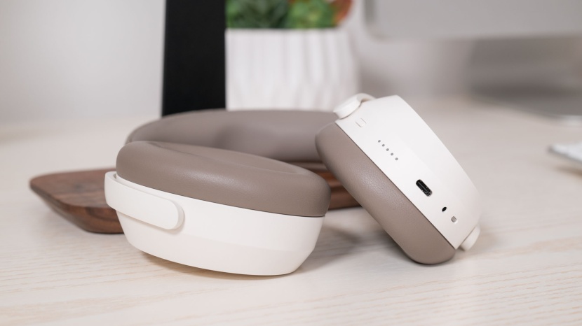 sennheiser momentum 4 wireless - the balanced sound quality performance of the momentum 4 stands out...