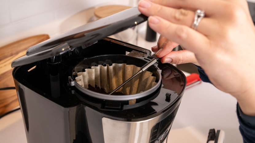 black+decker 12-cup thermal - much like checking your temperature to see if you're sick, the brew...