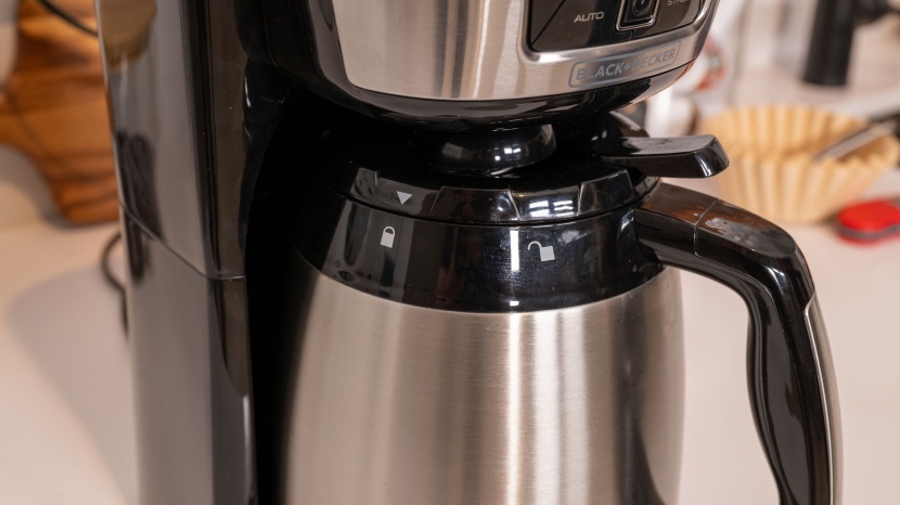 black+decker 12-cup thermal - you can remove the carafe during the brew cycle to sneak a quick...