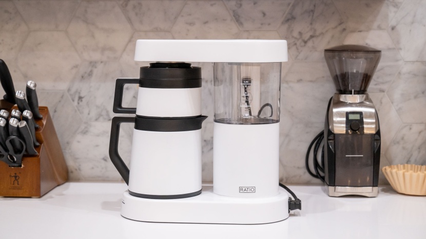 ratio six series 2 - the design is attractive and sleek, but in the white colorway...